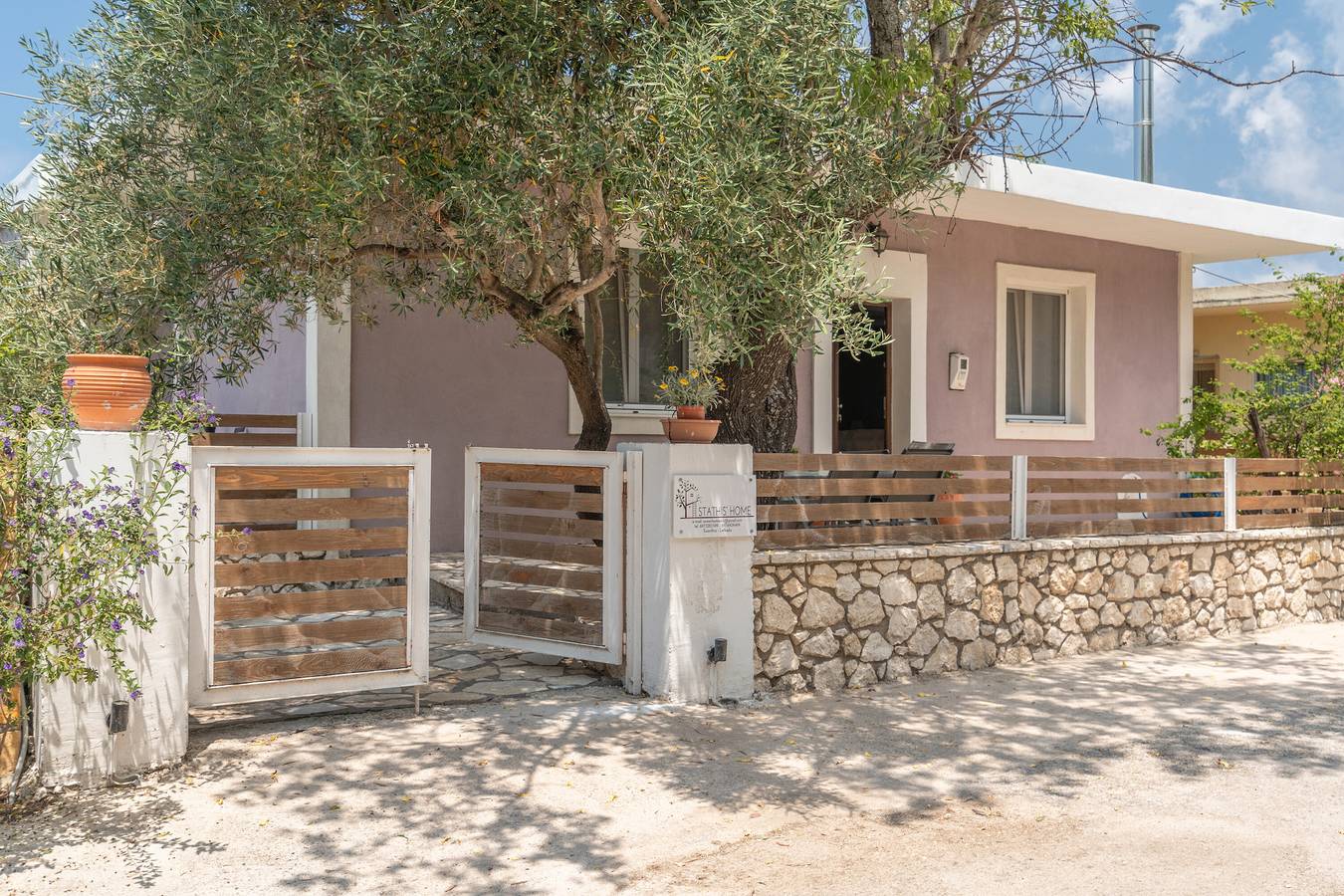 Ferienwohnung 'Stathis Home' mit Bergblick, Wi-Fi und Klimaanlage in Exanthia, Griechenland