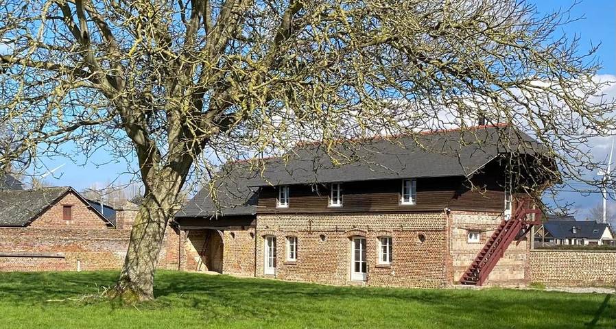 Location de vacances pour 6 personnes, avec jardin à Avremesnil