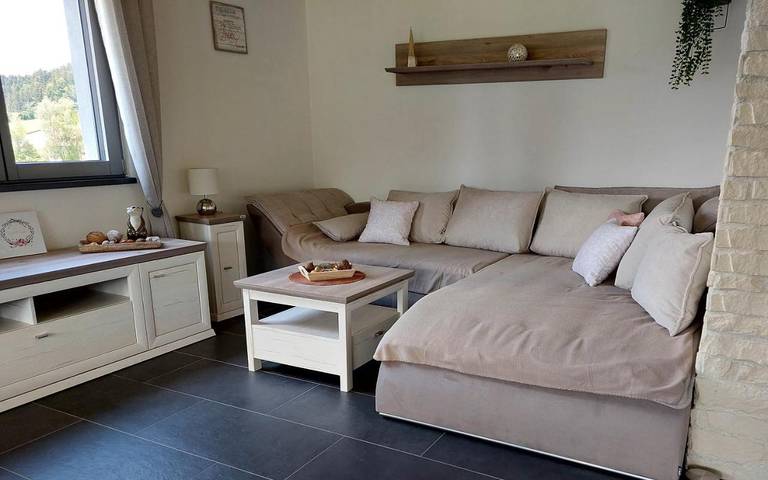 Ferienhaus für 4 Personen, mit Ausblick und Garten in Maierhöfen