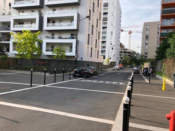 Gîte pour 8 personnes, avec vue et terrasse, animaux acceptés à Évry - 2