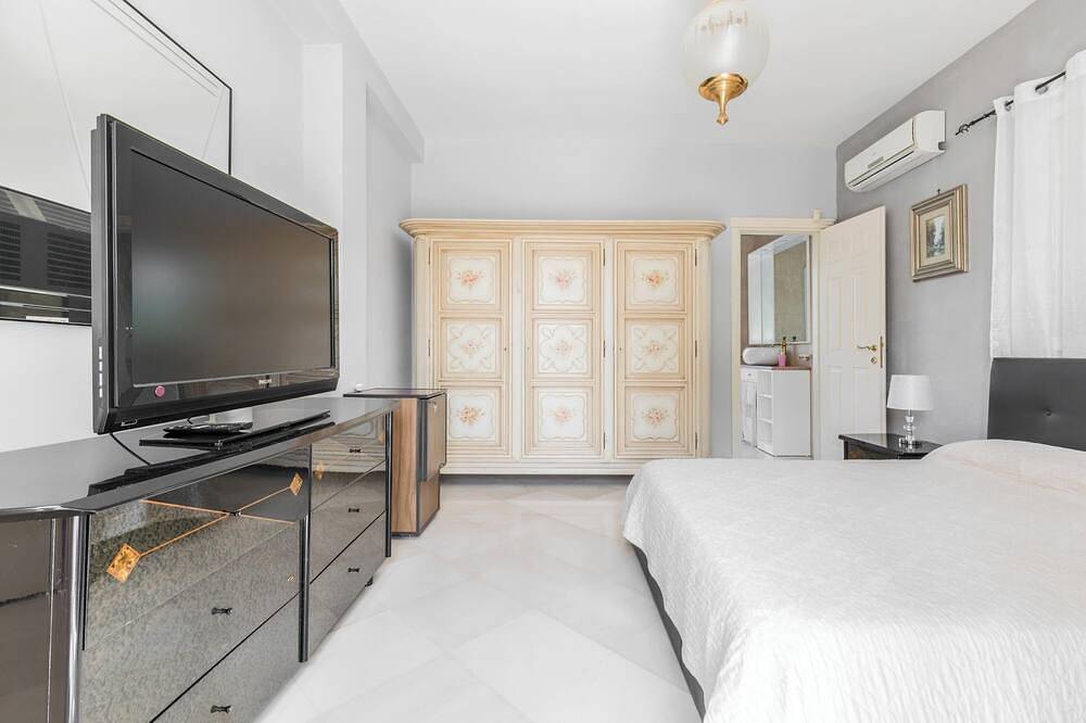 La Villa Alba by Barbarhouse in Lido Gandoli, Leporano