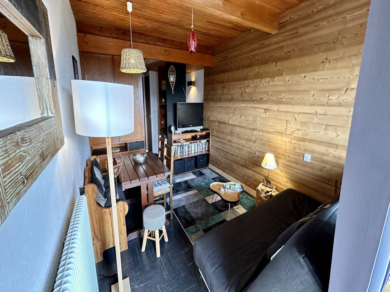 Apartamento entero, Tranquilo piso para 5 personas en Murat-le-Quaire in Murat-le-Quaire, Parque Natural Regional Volcans d'Auvergne