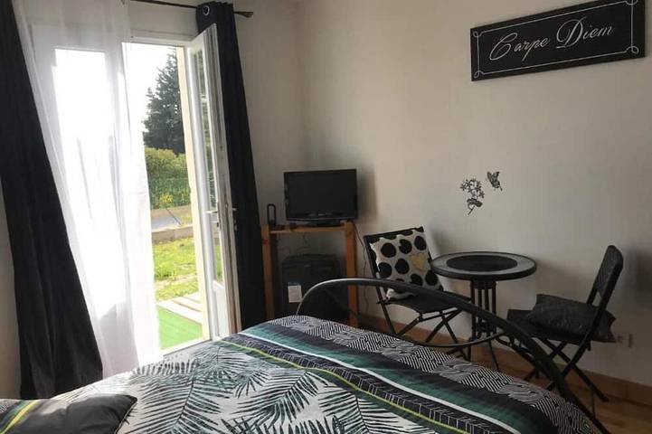 Chambre d’hôte pour 2 personnes, avec jardin à Saint-Remèze - 2