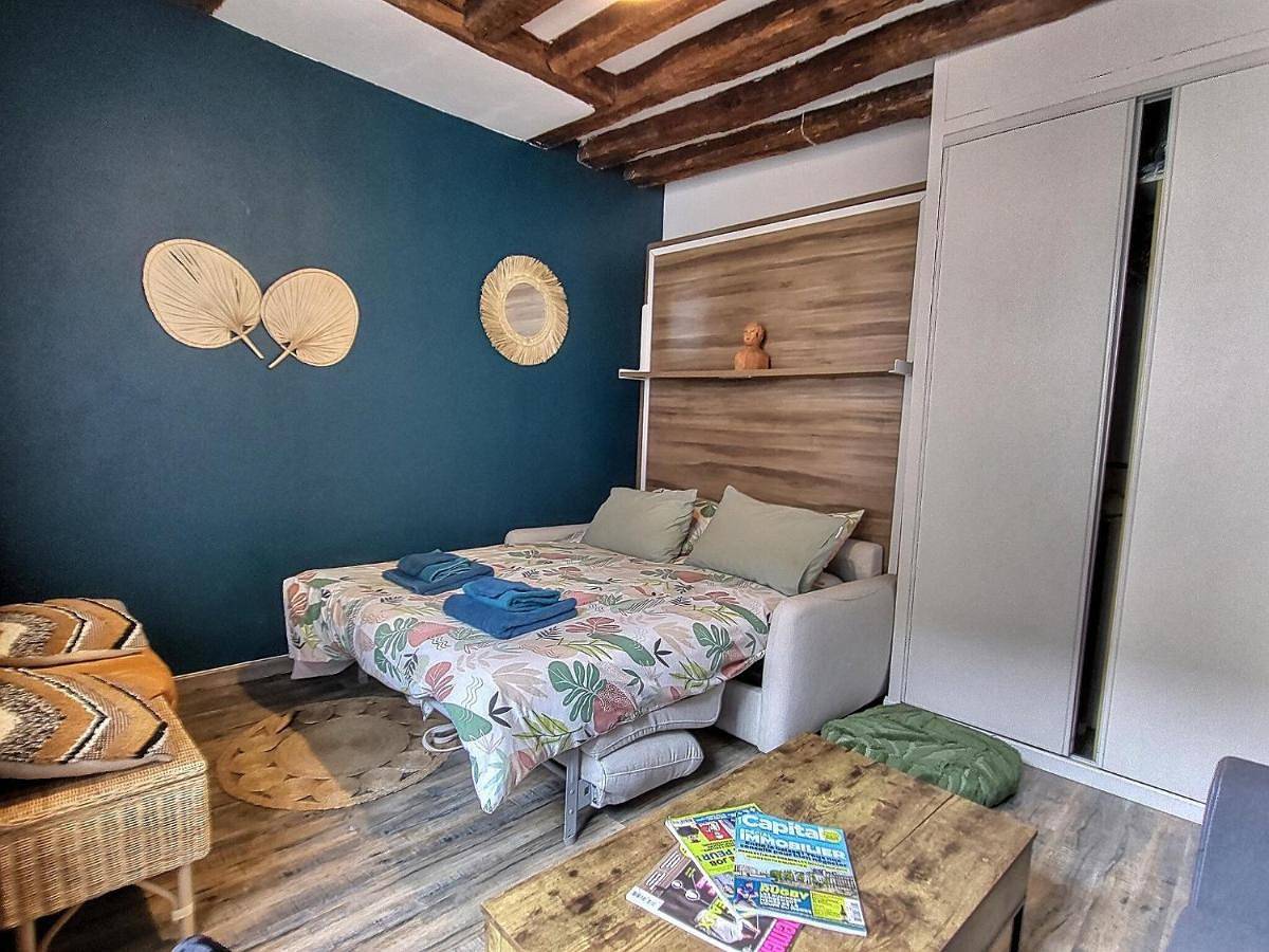 Appartement entier, Deluxe Queen Room in Mennecy, Essonne