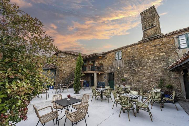 Casa rural para 3 personas, con Terraza además de Jardín y Vistas en Comarca de Arzúa