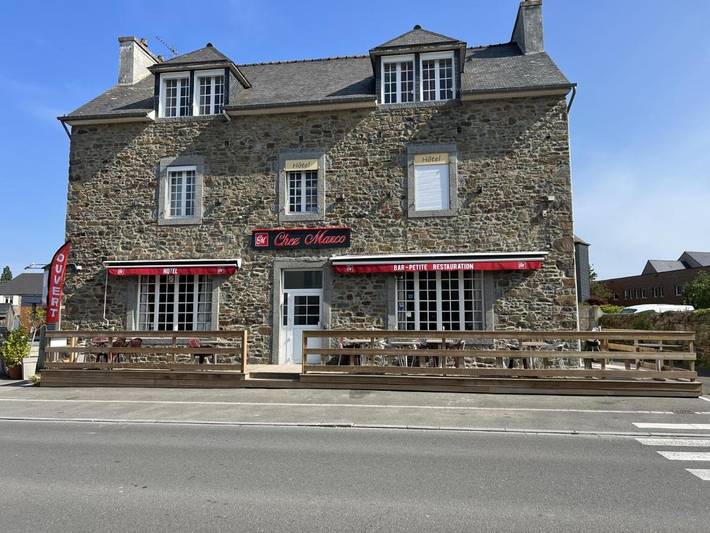 Hôtel pour 2 personnes, avec terrasse à La Gouesnière