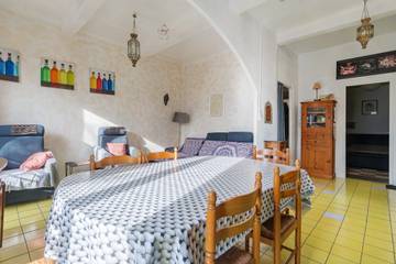 Maison De Vacances pour 8 Personnes dans Reillanne, Région de Forcalquier, Photo 4