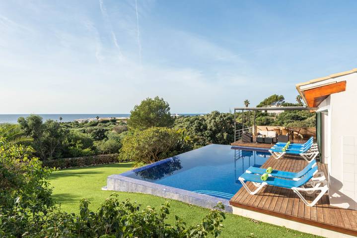 Casa rural para 6 personas, con terraza y jardín en Sant Lluís
