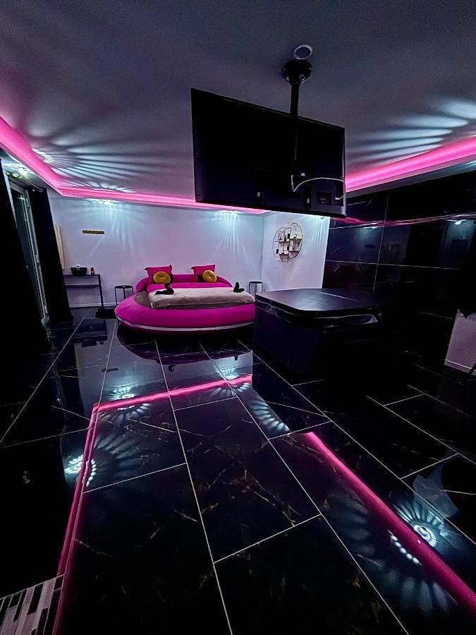 Gîte pour 2 personnes, avec jardin et jacuzzi à Villetelle - 2