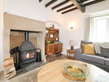 Log Cabin for 10 People in Bakewell, Peak District, Photo 3