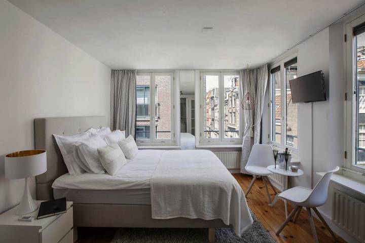 Pension voor 2 personen, met uitzicht in Jordaan