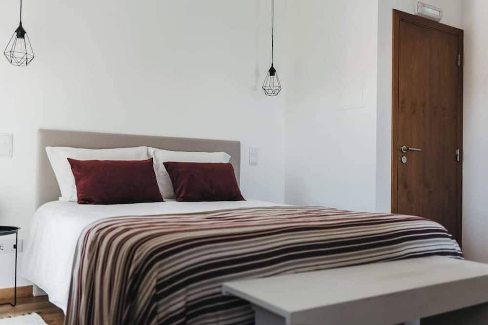 Country House in Serra do Bouro, Santo Onofre e Serra do Bouro