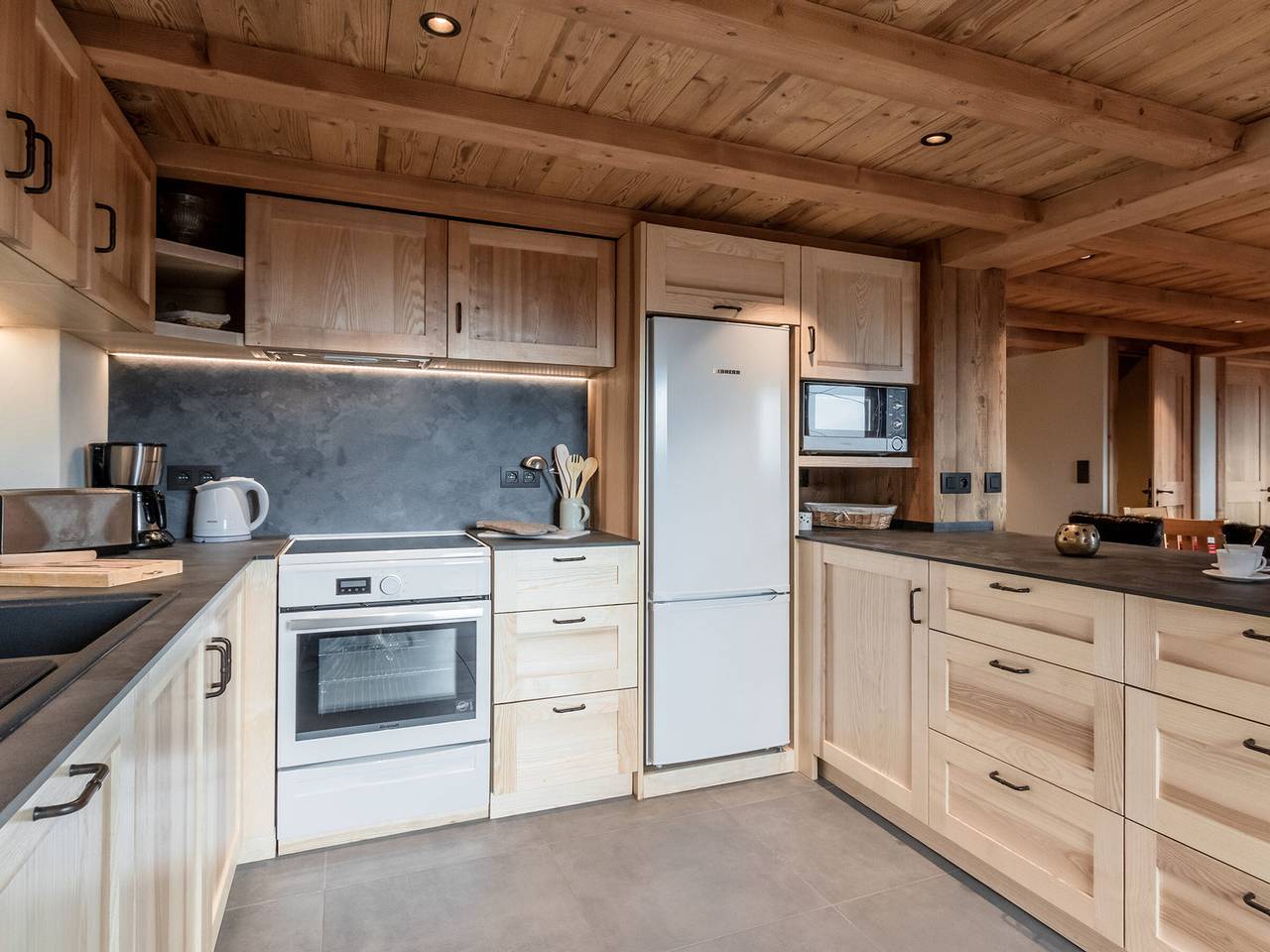 Appartement entier, Chalet rénové pour 10 pers., St-Gervais, balcon, parking in Saint-Gervais-les-Bains, Pays du Mont-Blanc