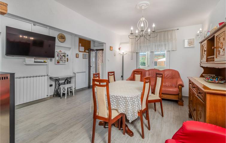 Gemütliche 1-Zimmer-Wohnung mit Terrasse, WLAN, Parkplatz und Klimaanlage in Primorje-Gorski Kotar
