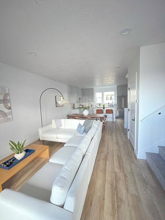 Luxury Downtown Spacious 3 bedroom New Modern Townhome in Provo, Utah Lake