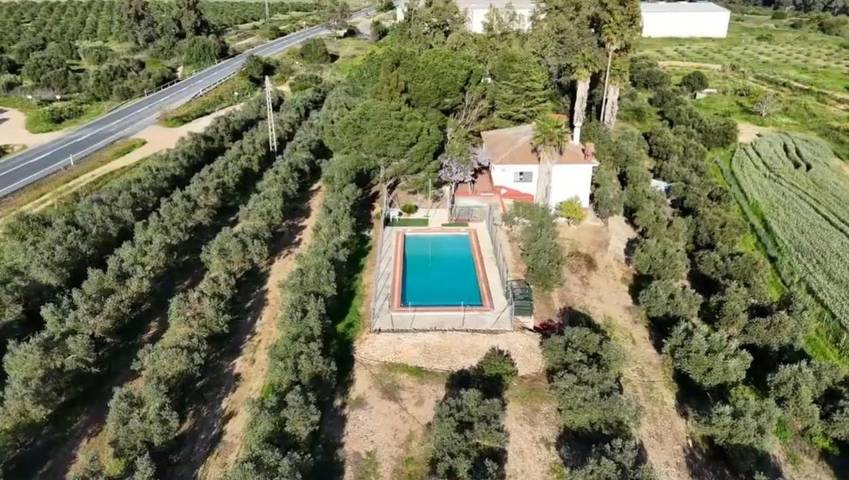 Casa rural para 5 personas, con Terraza y Jardín además de Piscina y Vistas en Berrocal