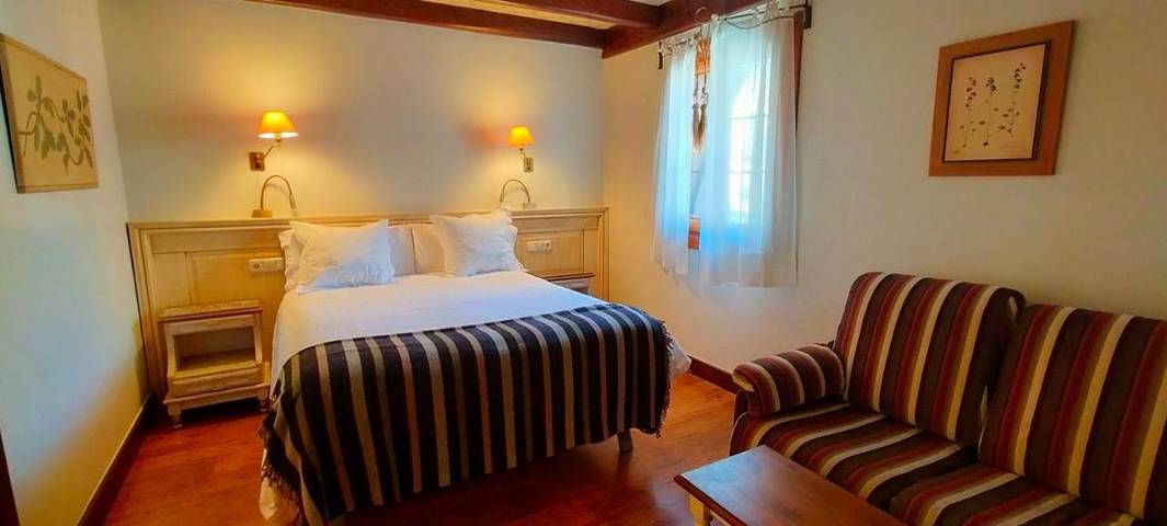 Hôtel pour 2 personnes, avec vue ainsi que piscine et jardin à Torla - 4