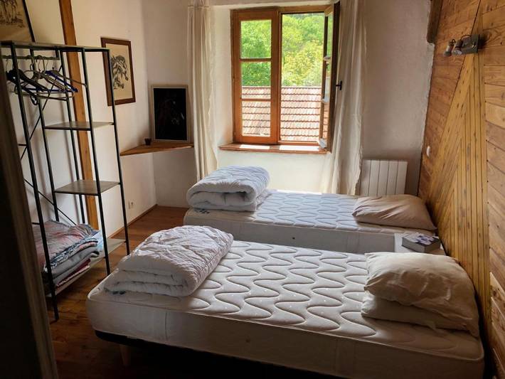 Gîte pour 9 personnes, avec vue et jardin, animaux acceptés à Eymoutiers - 4