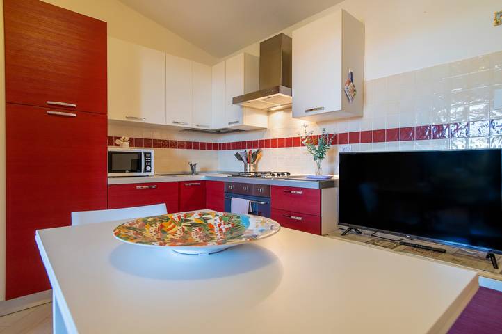 Entire apartment, Holiday Home "Baia delle Mimose Sea View" with Sea View, Balcony in Pirotto Li Frati, Badesi