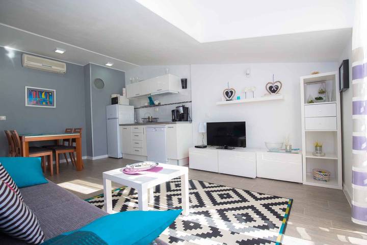 Apartament wakacyjny dla 6 osób, z balkon w Rogoznica