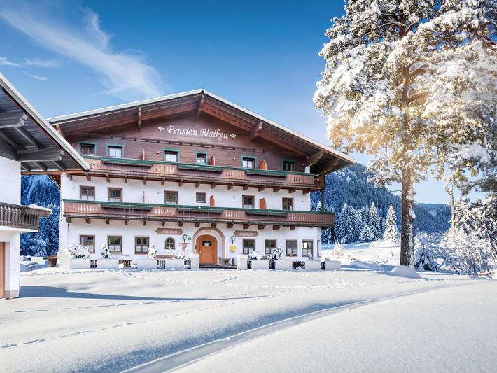 Ferienhaus für 32 Personen, mit Balkon und Terrasse sowie Garten