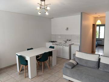 Gîte pour 4 personnes à Neuilly-l'Évêque