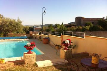 Gîte pour 4 personnes, avec terrasse et piscine à Saint-Côme-et-Maruéjols