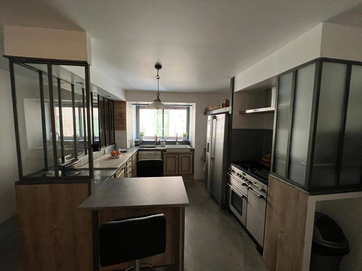 Four-Bedroom House in Saint-Nazaire-le-Désert, Région de Die