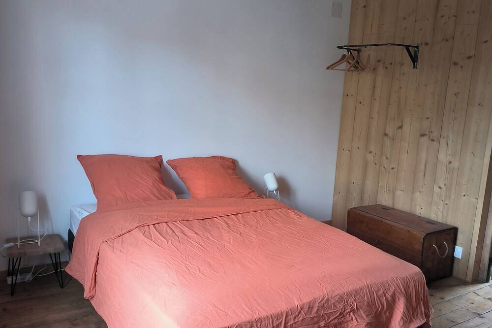 Completely renovated 80m2 house in the center of town. in Niort, Niort region