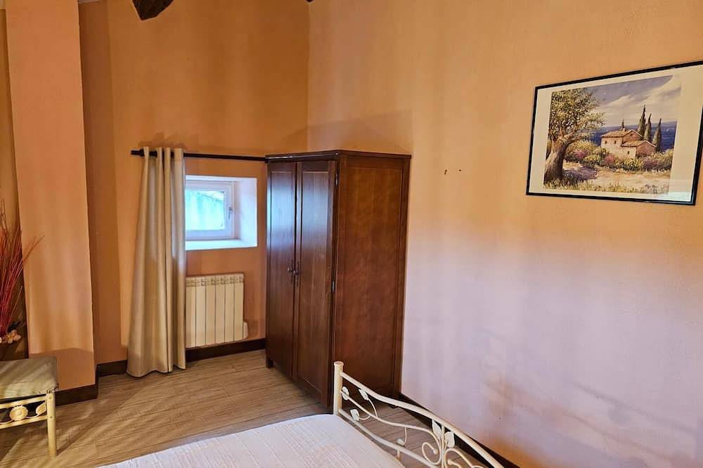 Entire apartment, Domaine de Bagard - Gîte Stevenson 86m² 6/11 pers Terrace in Sauve, Le Vigan region