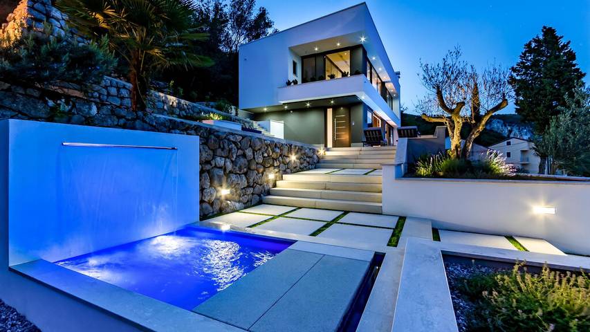 Villa pour 4 personnes, avec vue sur l’océan ainsi que sauna et piscine à Lovran