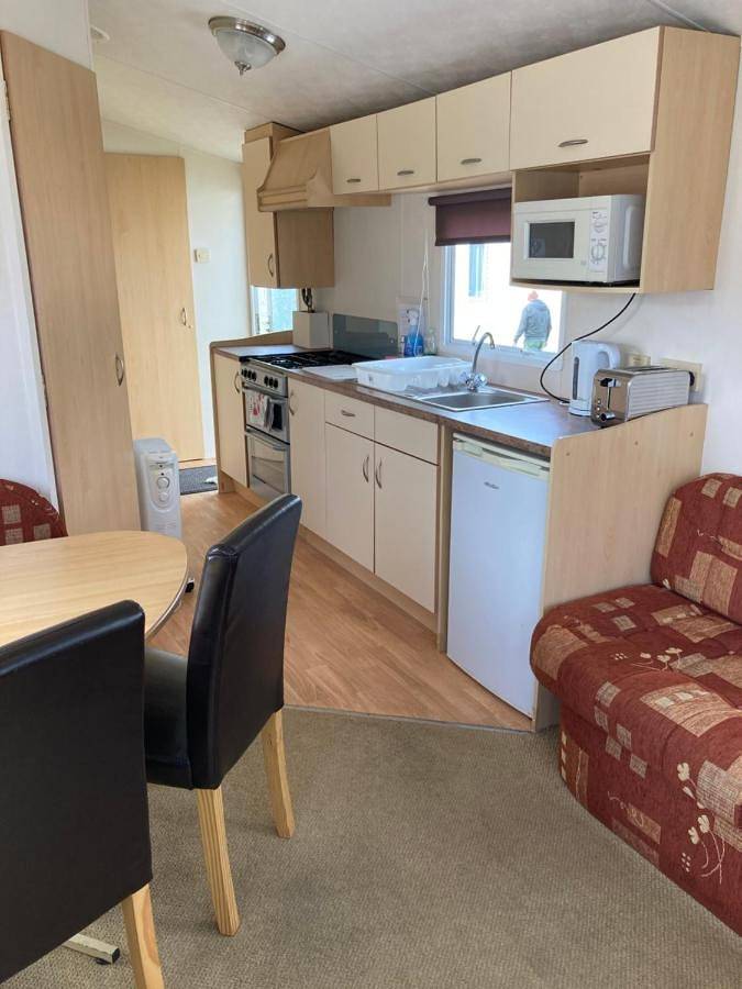 Sandy Feet Retreat, reduced ferry fair, please contact us direct in Sandown, Isle of Wight