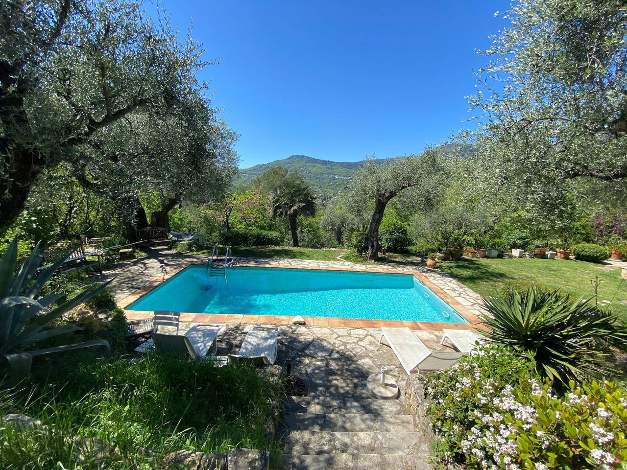 Villa La Paisana - Haustierfreundliches, privates Familienhaus mit Schwimmbad u in Tourrettes-sur-Loup, Région de Cannes