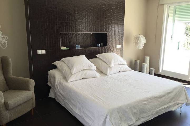 Ferienhaus für 10 Personen, mit Pool und Balkon sowie Garten in Alicante - 3