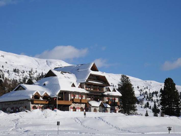 Hotel für 4 Personen, mit Ausblick und Garten sowie Balkon in Cortina d'Ampezzo