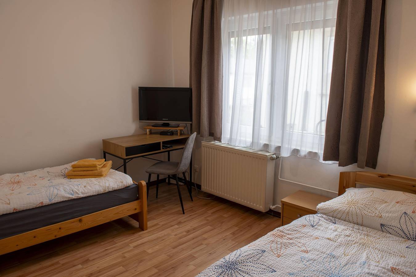 Ferienwohnung, Etagendusche, 2 Schlafräume in Selzen, Hesse Renano