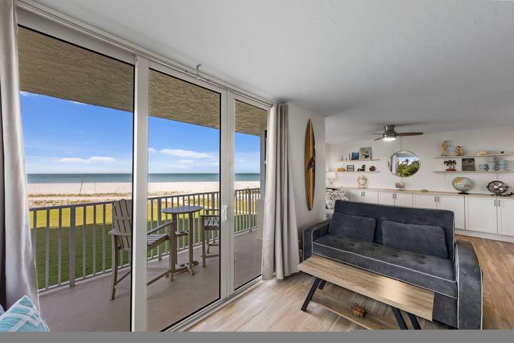 Vacation rental for 4 people, with pool and balcony in Fort Myers Beach