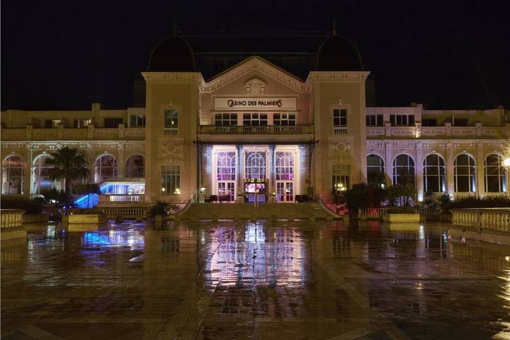 Hôtel pour 2 personnes, avec terrasse dans Office De Tourisme D Hyeres - 4