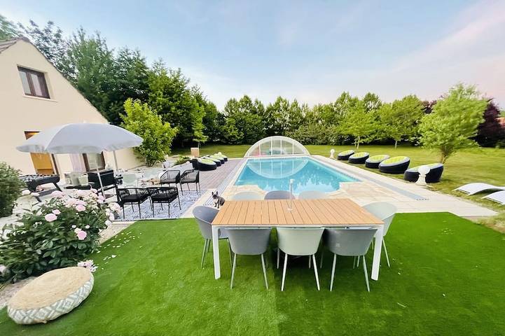 Location de vacances pour 11 personnes, avec Jardin à Saint-Martin-d'Ordon