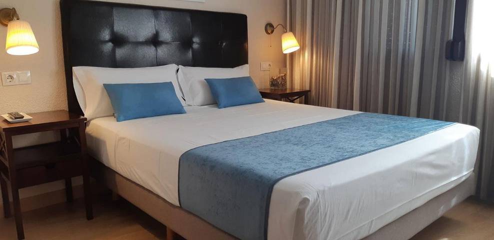 Casa de huéspuedes para 2 personas, con vistas y terraza además de jardín y piscina en La Alcarria - 2