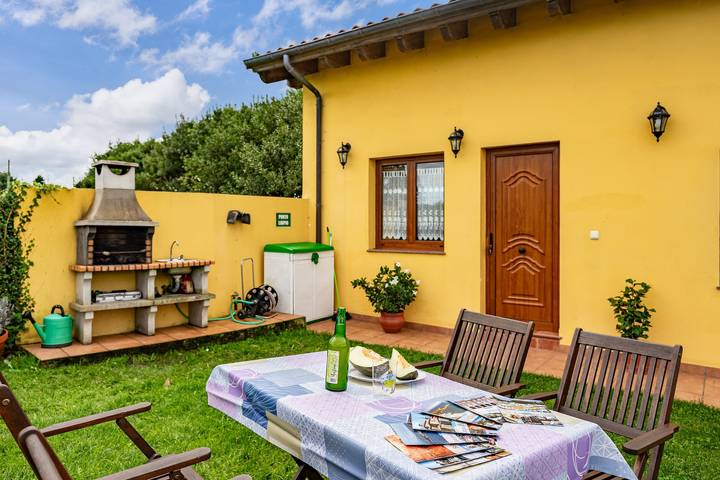 Casa rural para 3 personas, con Jardín