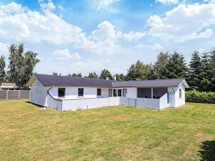 Ferienhaus für 8 Personen, mit Whirlpool und Terrasse in Marielyst