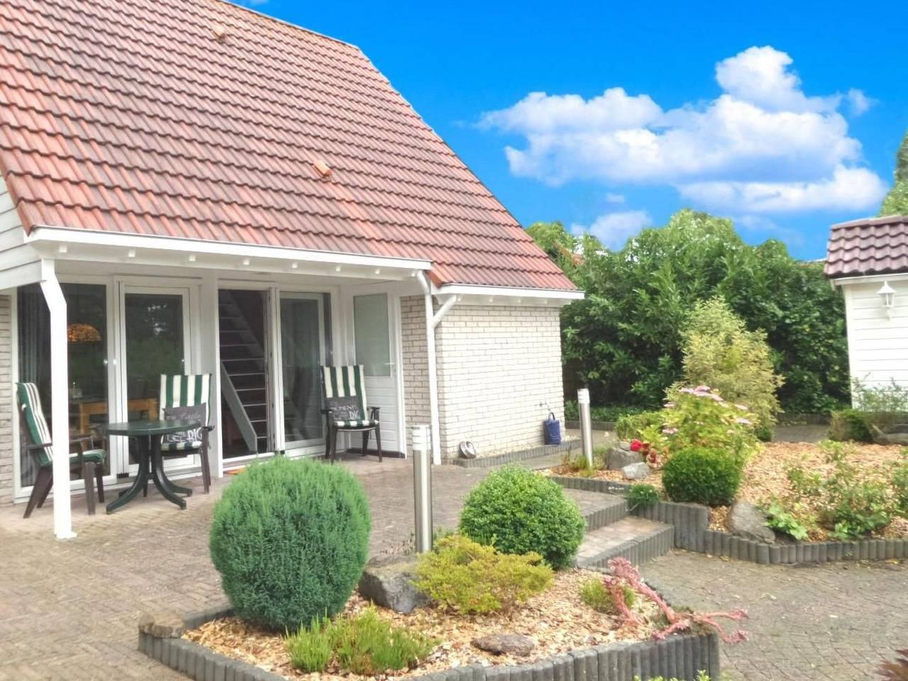 107 Cosima in Oostmahorn, Dongeradeel