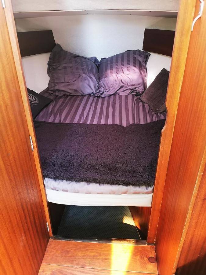 Nuit insolite sur un bateau chauffé in Calais, Région de Calais