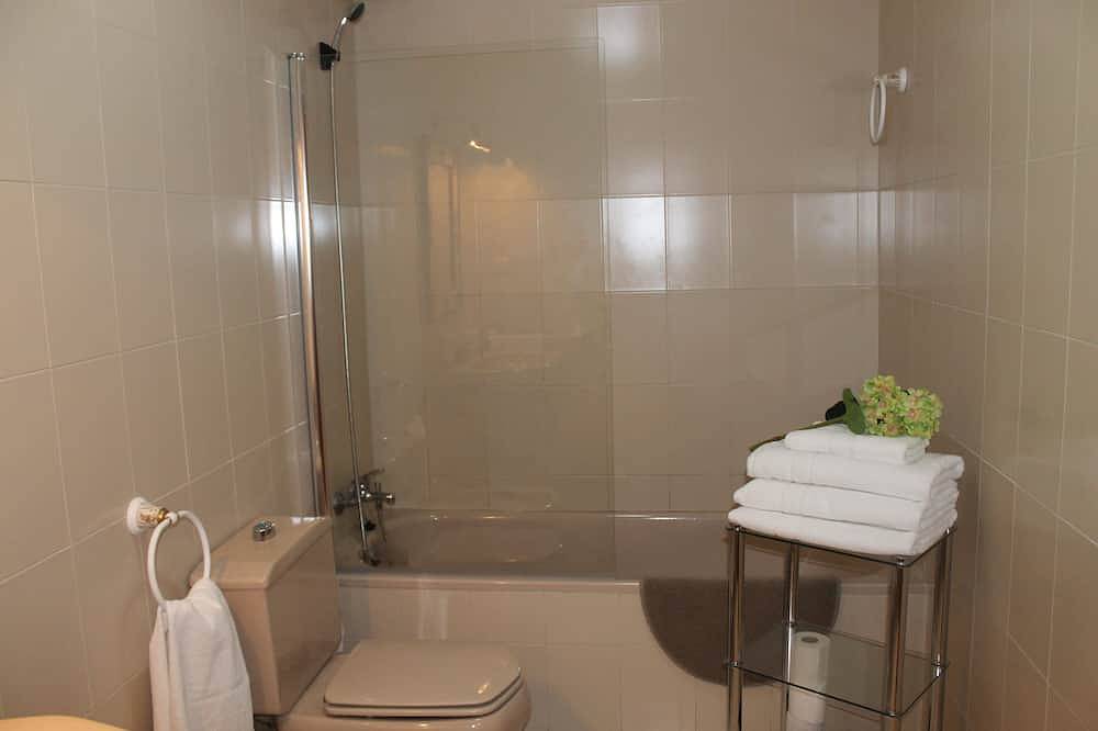 Entire apartment, \"El Balcón del Tajo\". Historical Center. Parking. Puy du Fou in Toledo, Toledo Province