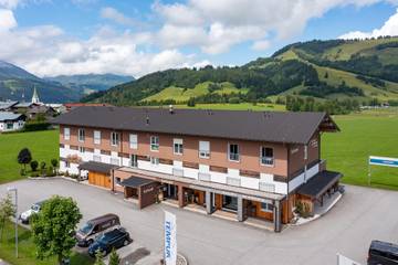 Hotel für 4 Personen in Loferer und Leoganger Steinberge, Hochfilzen, Bild 1