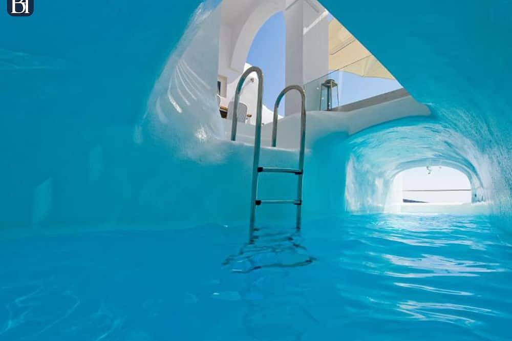 Villa for 4 People in Ormos Ammoudiou, Oia