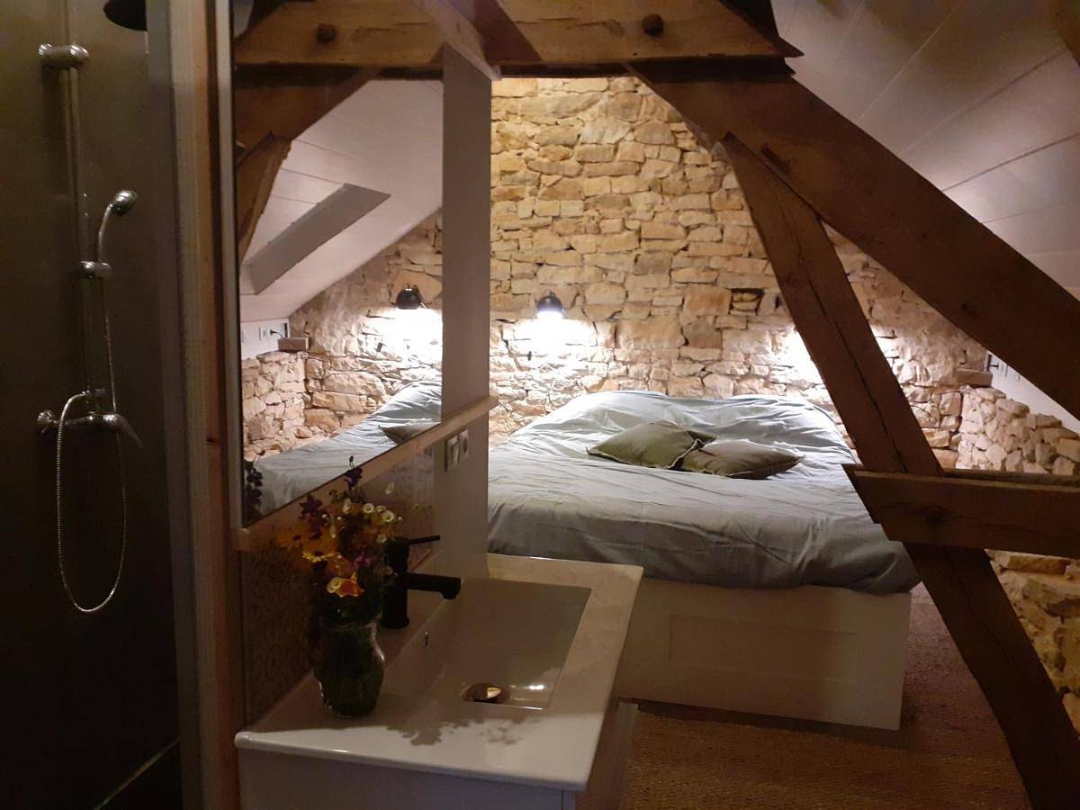 Superior Family Room in Montcléra, Quercy
