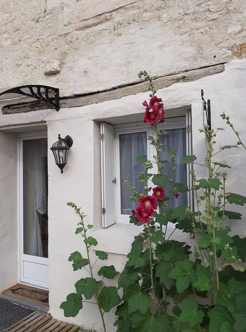 Gîte rural 'L'Atelier' in Ardillières, Région de Rochefort
