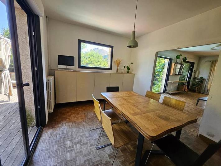 Villa pour 8 personnes, avec vue ainsi que piscine et jardin, animaux acceptés à Montpellier - 4